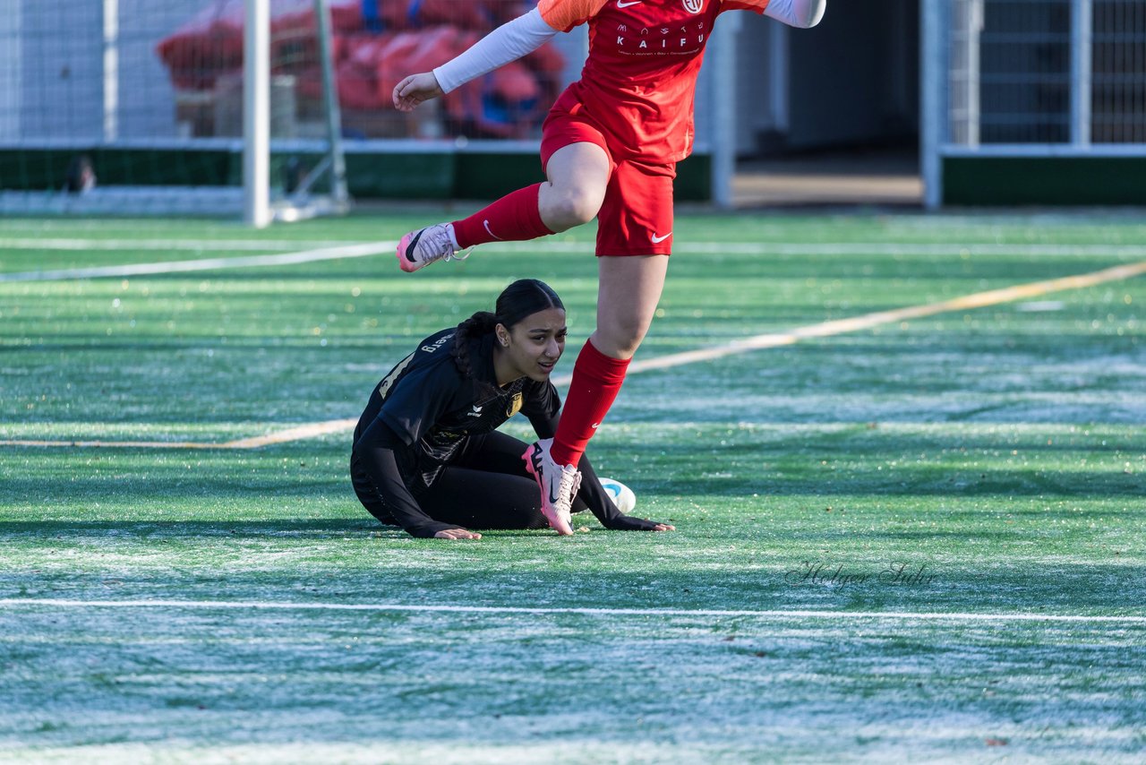 Bild 266 - wBJ VfL Pinneberg2 - Eimsbuttler TV 3 : Ergebnis: 5:0
